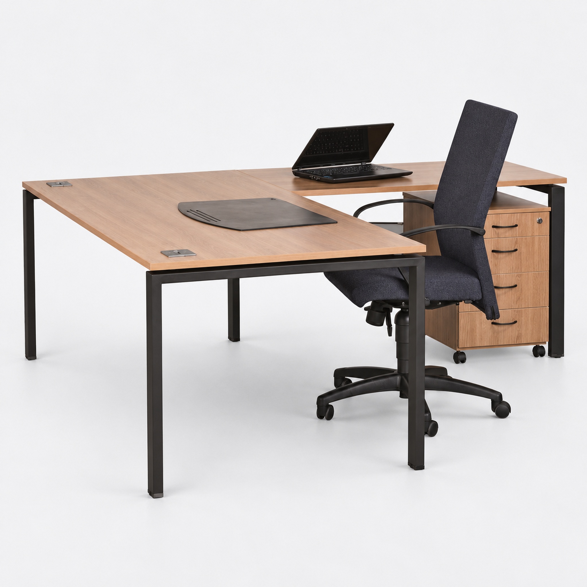 Adaptive-U Desk with Attached Right Hand Side Extension